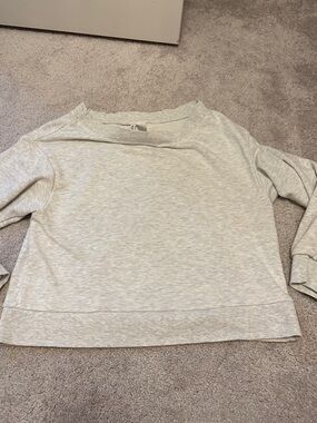 H&M Light Gray Crewneck Sweatshirt